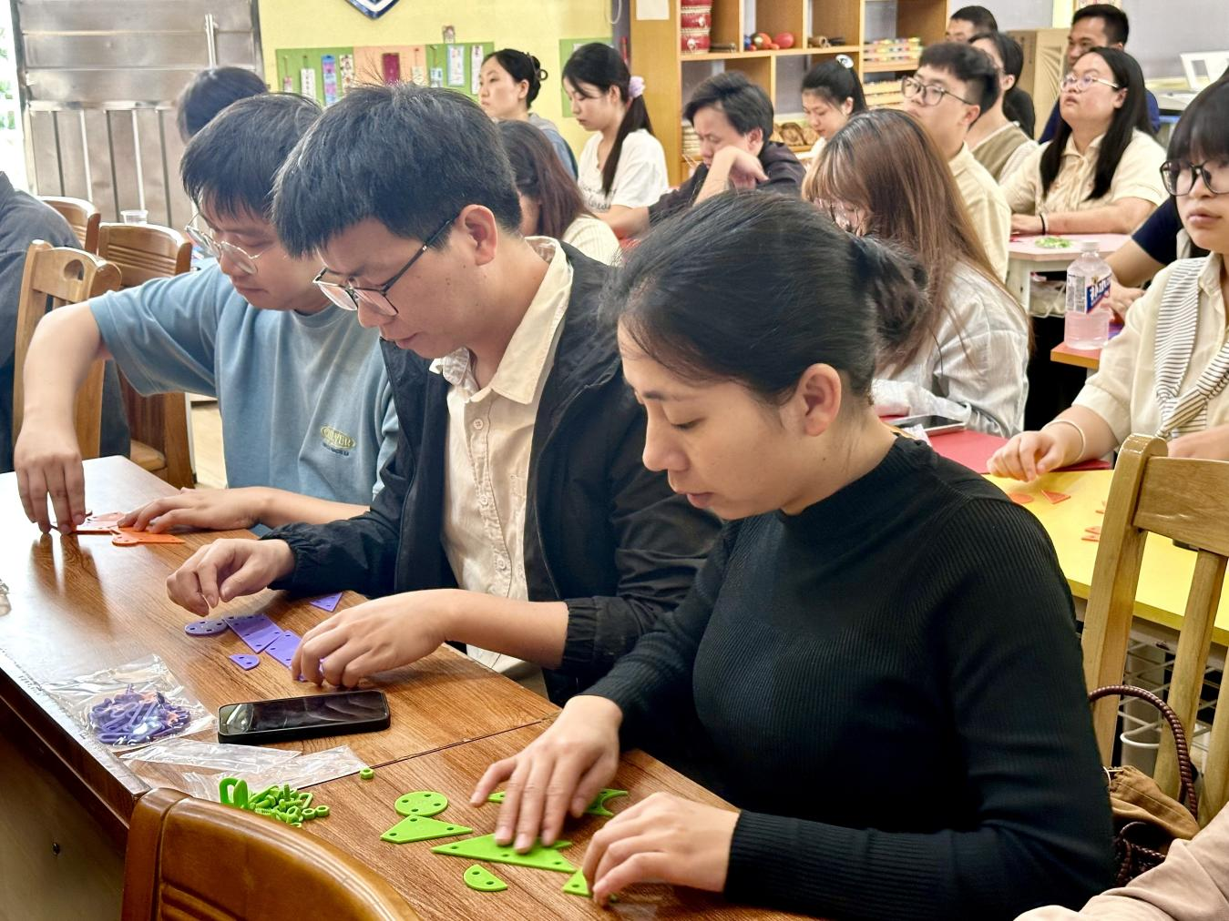 七巧啟智，共促科技教育——云浮市第五屆青少年科技七巧板創(chuàng)意制作競賽教師培訓(xùn)班（郁南站）在都城鎮(zhèn)錦江小學(xué)舉辦3.png